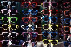 Augen auf beim Sonnenbrillenkauf. Bildrechte: Flickr Sunglasses Ramesh ram CC BY 2.0 Bestimmte Rechte vorbehalten