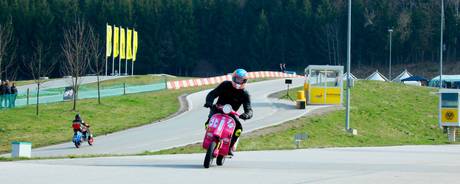 Springrace St.Veit Glan Mölbling Mail - Vespa Rennen