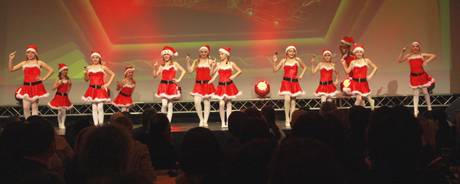 Weihnachtsgala des Tanzstudio Danceworld Centerstage in der St. Veiter Blumenhalle